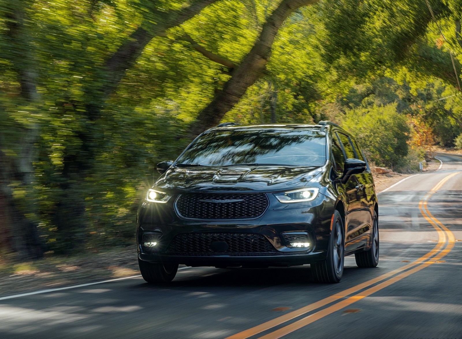 2021 Chrysler Pacifica Limited S AWD Front Wallpapers #5 of 60