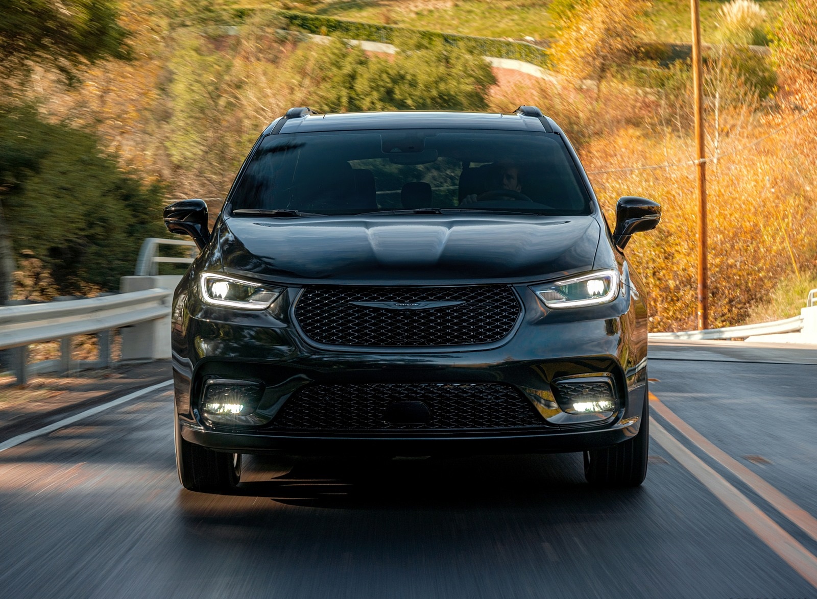 2021 Chrysler Pacifica Limited S AWD Front Wallpapers #6 of 60