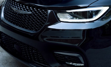 2021 Chrysler Pacifica Limited S AWD Headlight Wallpapers 450x275 (30)