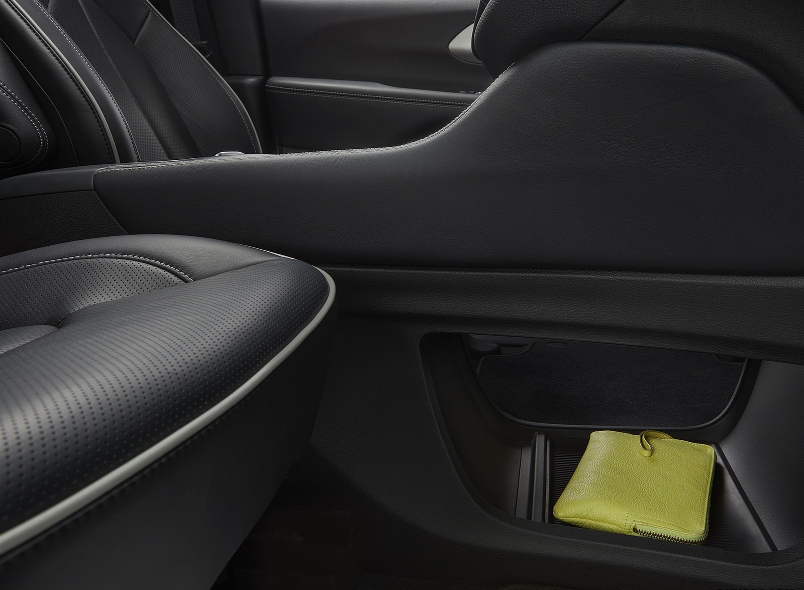 2021 Chrysler Pacifica Limited S AWD Interior Detail Wallpapers #55 of 60