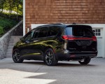 2021 Chrysler Pacifica Limited S AWD Rear Three-Quarter Wallpapers 150x120