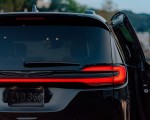 2021 Chrysler Pacifica Limited S AWD Tail Light Wallpapers 150x120