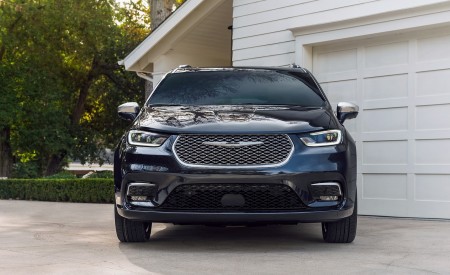 2021 Chrysler Pacifica Pinnacle AWD Front Wallpapers 450x275 (16)