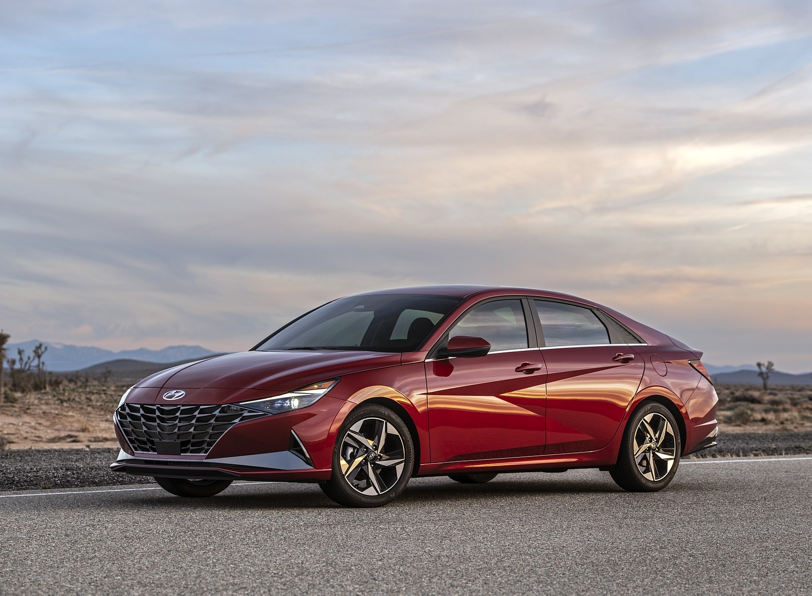 2021 Hyundai Elantra Front Three-Quarter Wallpapers (4)
