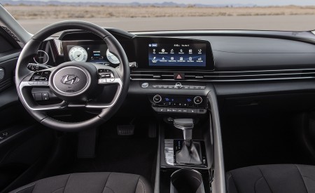 2021 Hyundai Elantra Interior Cockpit Wallpapers 450x275 (18)