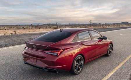 2021 Hyundai Elantra Rear Three-Quarter Wallpapers 450x275 (7)