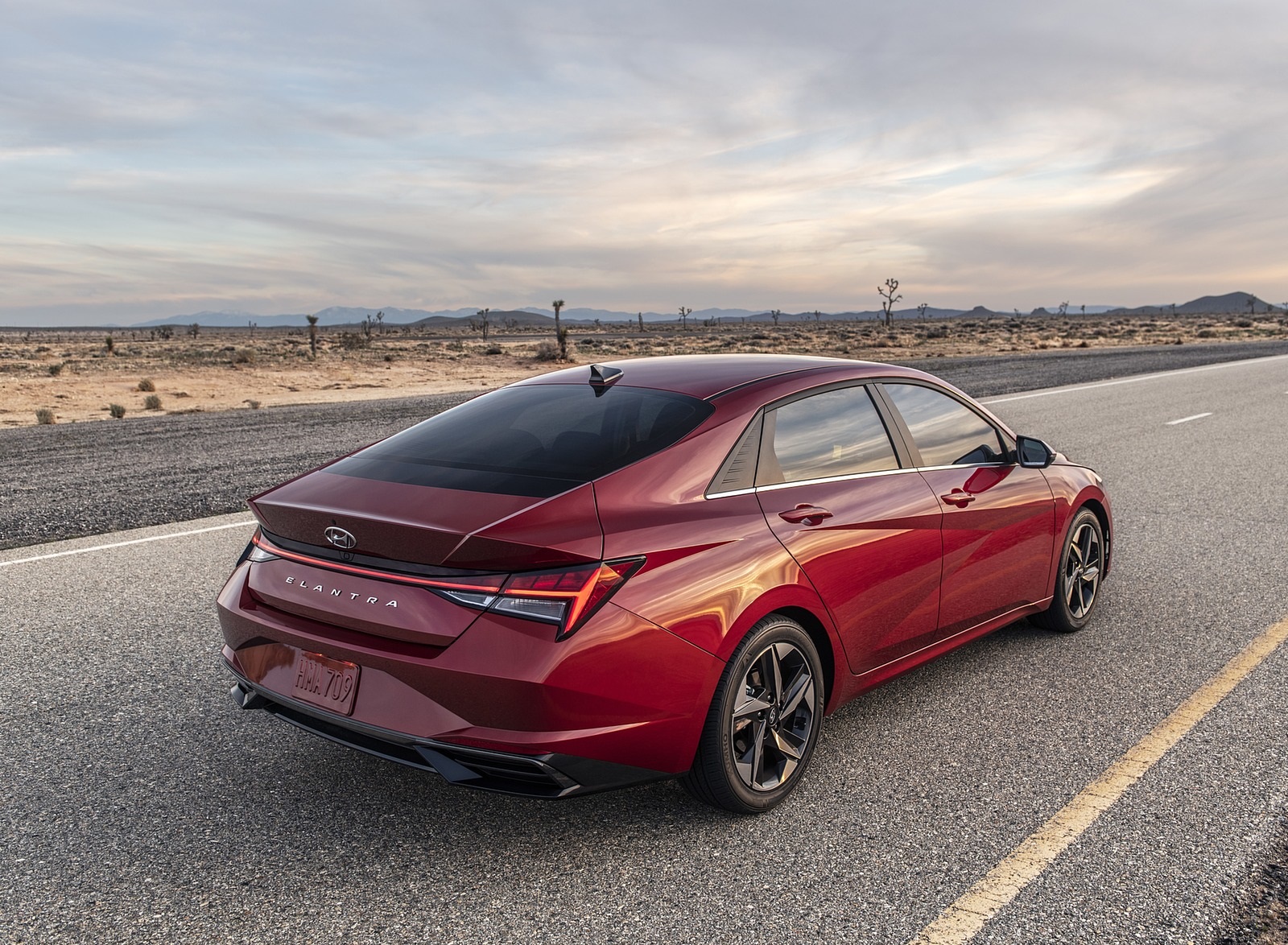 2021 Hyundai Elantra Rear Three-Quarter Wallpapers (7)