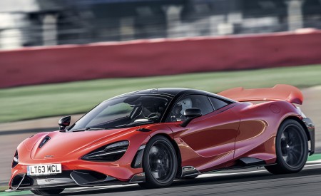 2021 McLaren 765LT Front Three-Quarter Wallpapers  450x275 (36)