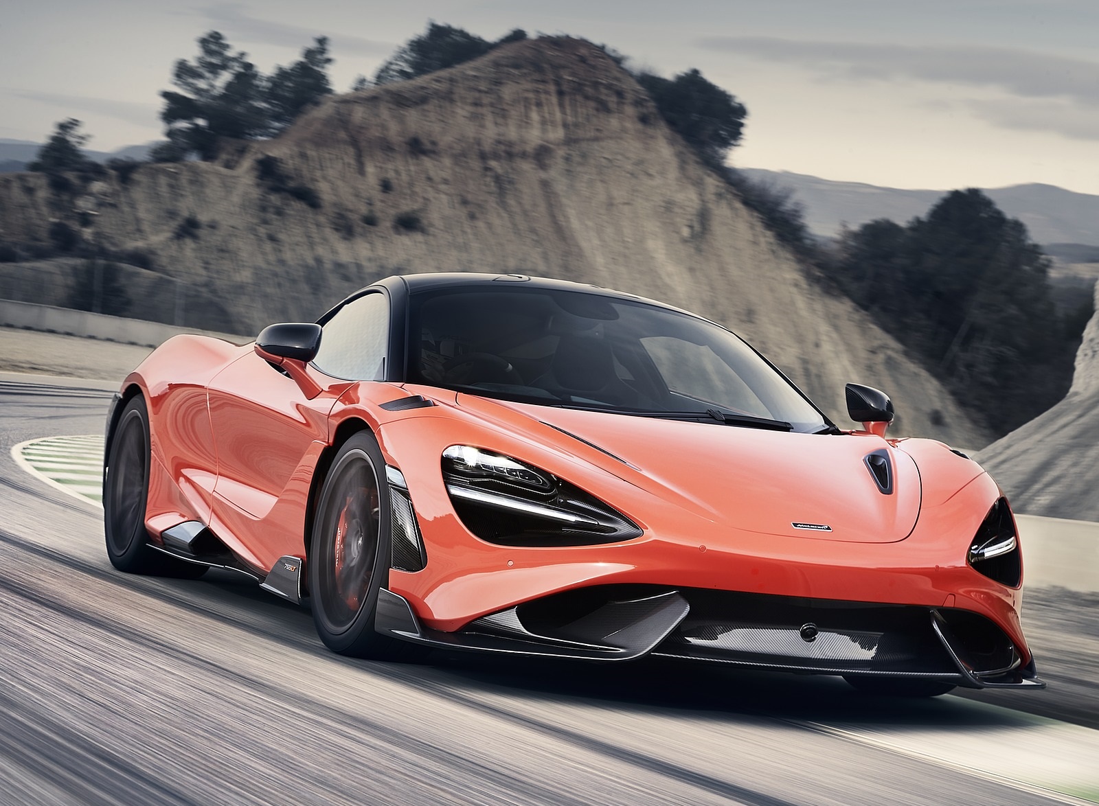2021 McLaren 765LT Front Three-Quarter Wallpapers #128 of 159