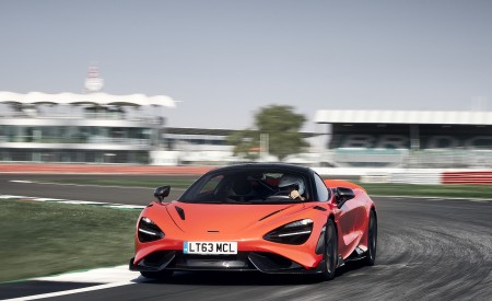 2021 McLaren 765LT Front Wallpapers 450x275 (39)