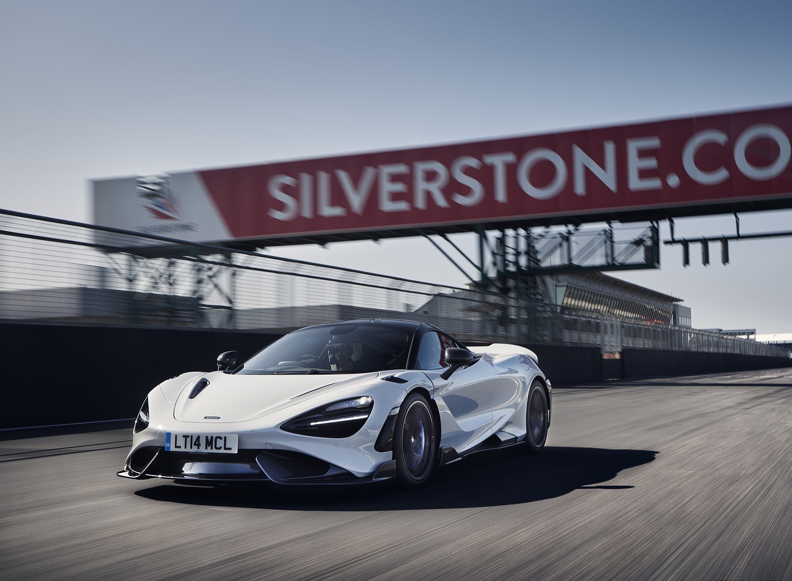 2021 McLaren 765LT Front Wallpapers #7 of 159