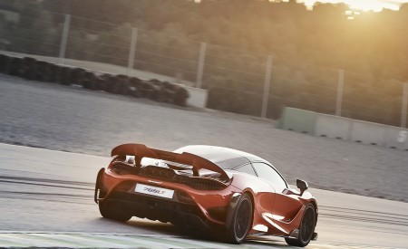 2021 McLaren 765LT Rear Three-Quarter Wallpapers 450x275 (129)