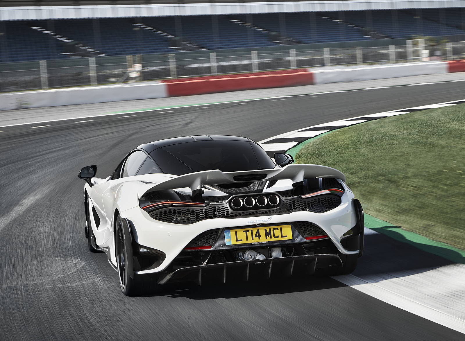 2021 McLaren 765LT Rear Wallpapers #4 of 159