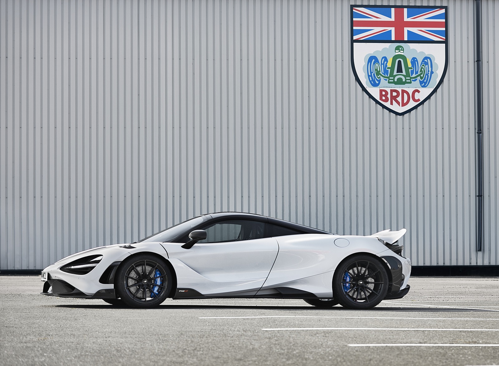 2021 McLaren 765LT Side Wallpapers #20 of 159