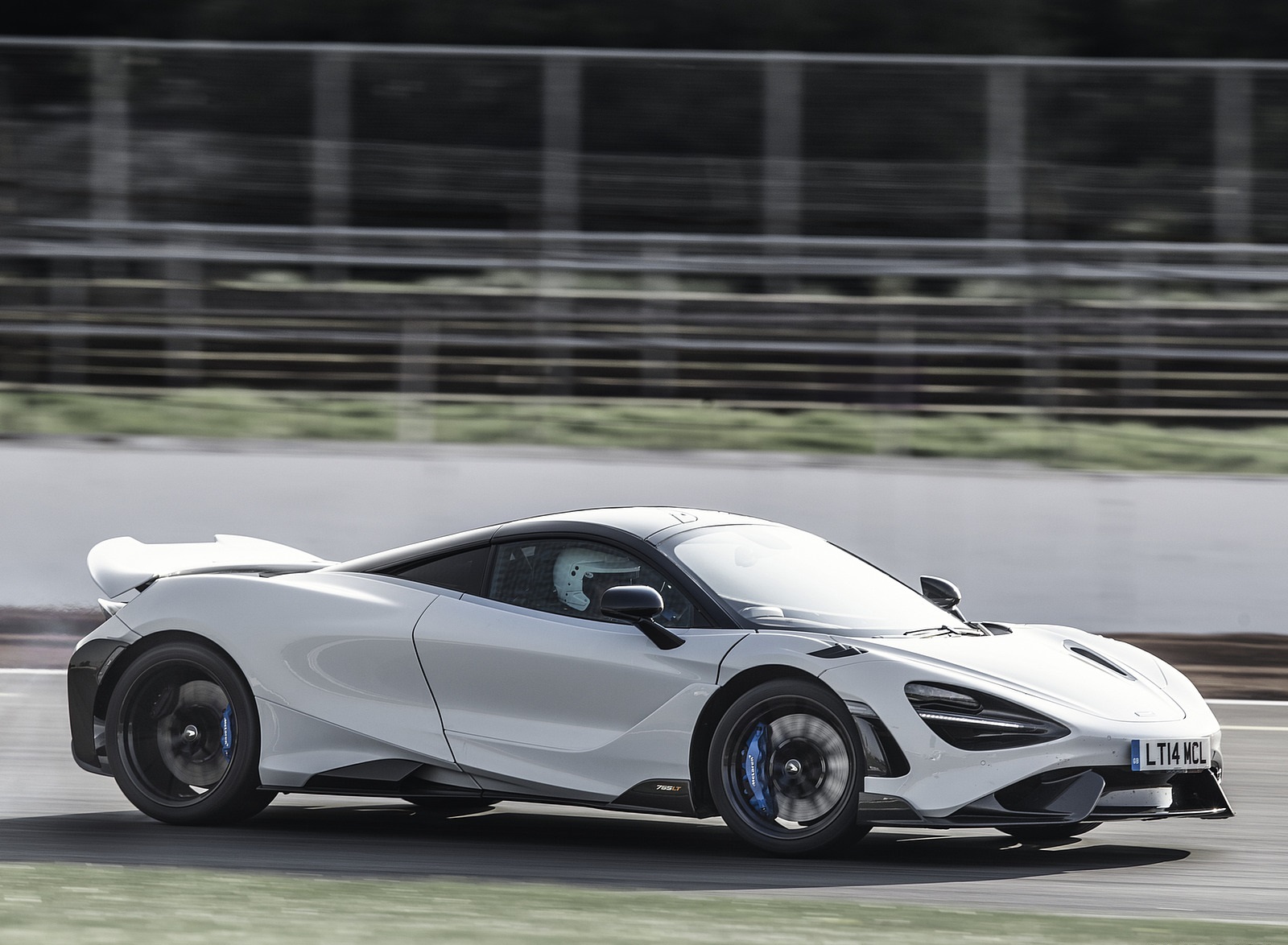 2021 McLaren 765LT Side Wallpapers #13 of 159
