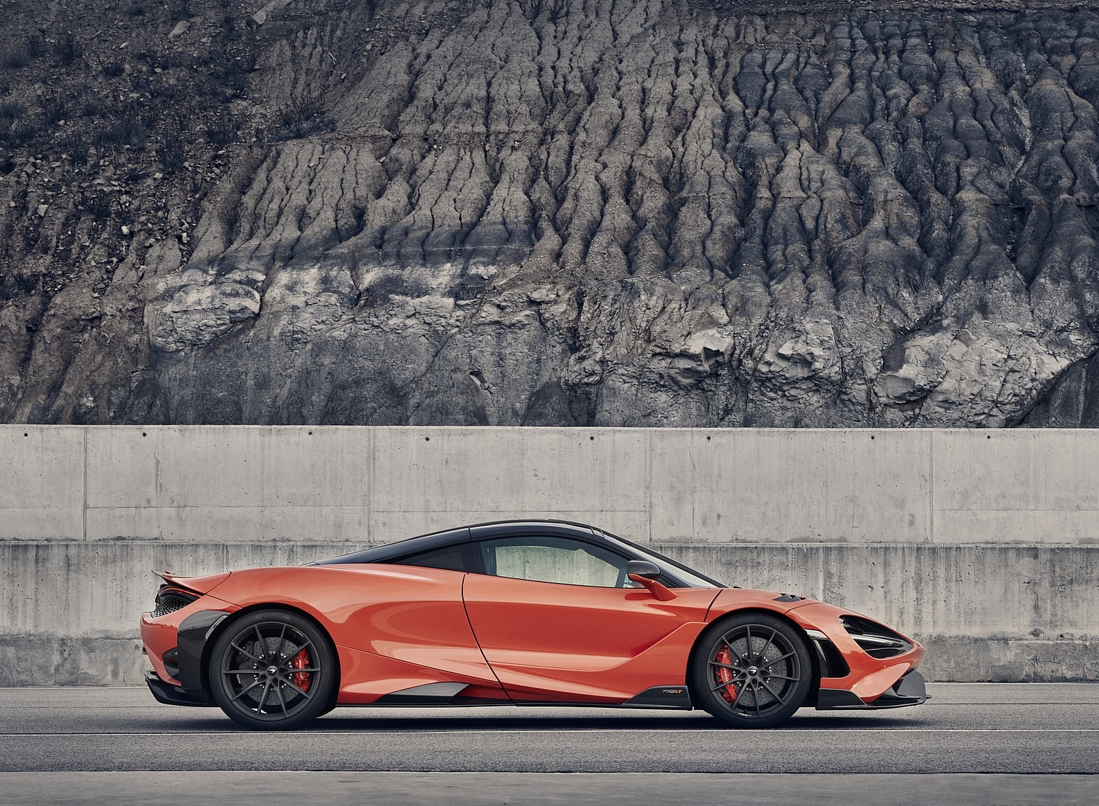 2021 McLaren 765LT Side Wallpapers #138 of 159