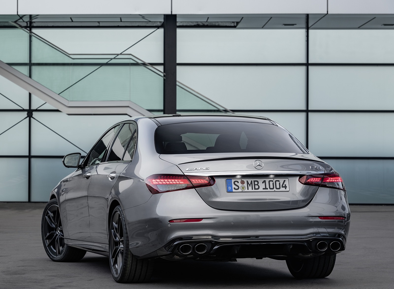 2021 Mercedes-AMG E 53 4MATIC+ Night Package (Color: Selenite Grey Metallic) Rear Three-Quarter Wallpapers (11)