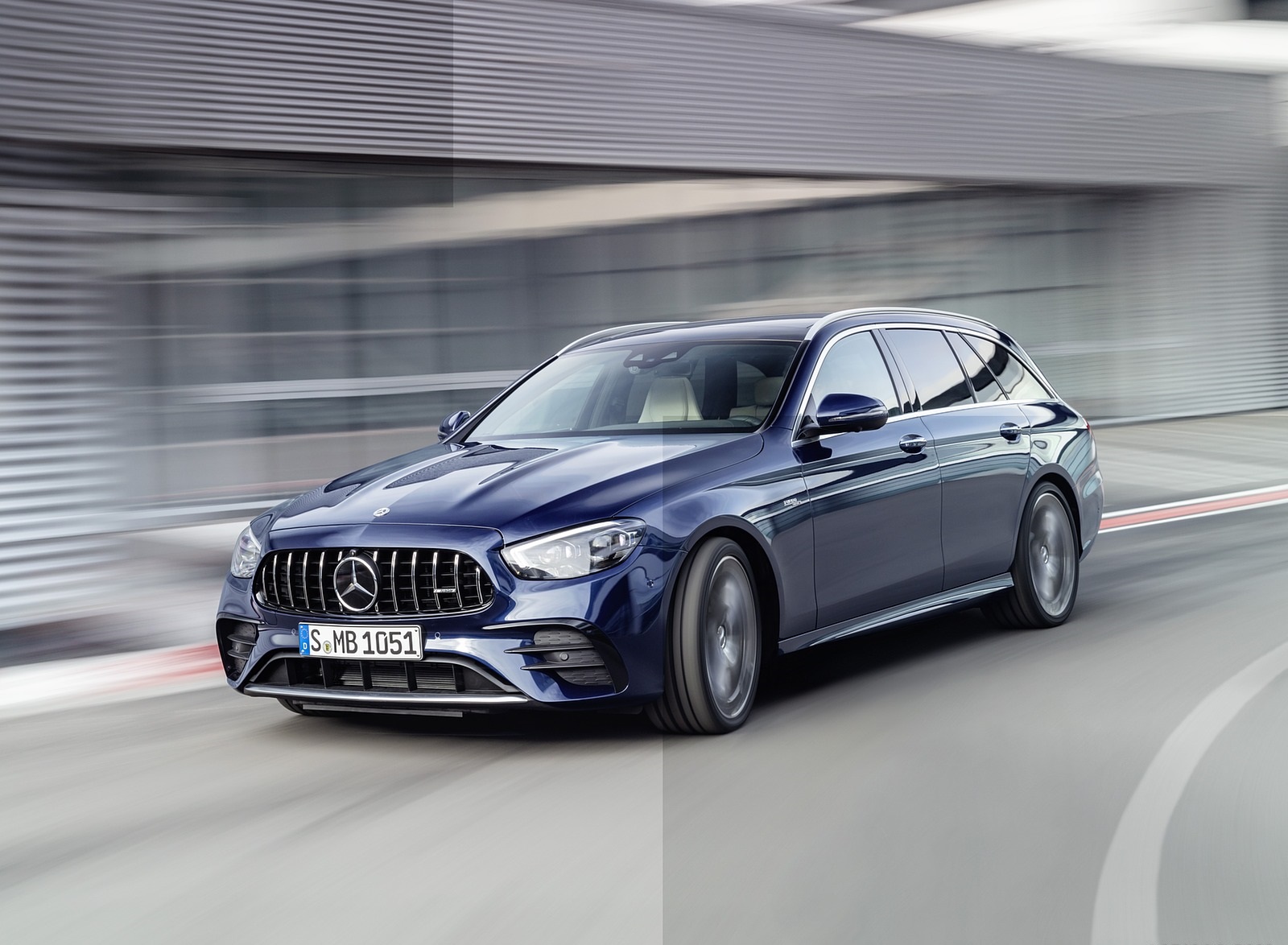 2021 Mercedes-AMG E 53 Estate 4MATIC+ T-Model (Color: Cavansite Blue Metallic) Front Three-Quarter Wallpapers #1 of 19