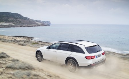 2021 Mercedes-Benz E-Class All-Terrain Line Avantgarde (Color: Designo Diamond White Bright) Off-Road Wallpapers 450x275 (16)