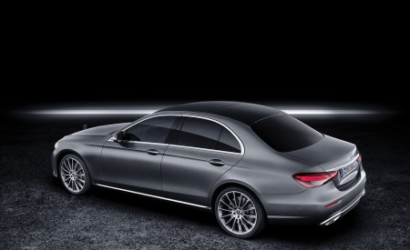 2021 Mercedes-Benz E-Class (Color: Selenit Grey Magno) Rear Three-Quarter Wallpapers 450x275 (58)