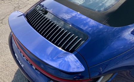 2021 Porsche 911 Turbo S Cabriolet (Color: Gentian Blue Metallic) Spoiler Wallpapers 450x275 (81)