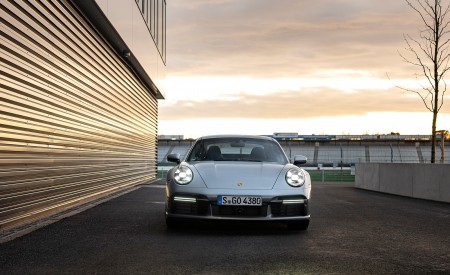 2021 Porsche 911 Turbo S Coupe (Color: GT Silver Metallic) Front Wallpapers 450x275 (120)