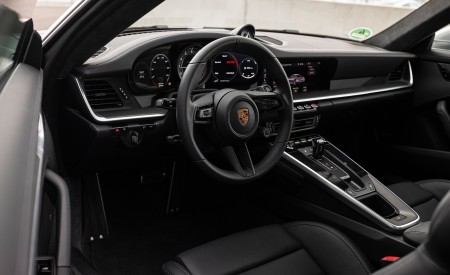 2021 Porsche 911 Turbo S Coupe (Color: GT Silver Metallic) Interior Wallpapers 450x275 (146)