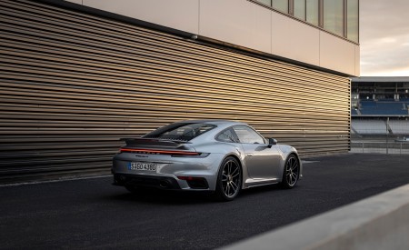 2021 Porsche 911 Turbo S Coupe (Color: GT Silver Metallic) Rear Three-Quarter Wallpapers 450x275 (123)