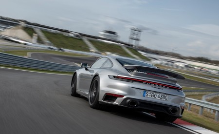 2021 Porsche 911 Turbo S Coupe (Color: GT Silver Metallic) Rear Three-Quarter Wallpapers 450x275 (106)