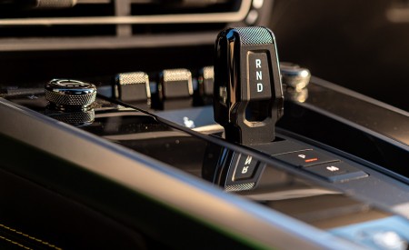 2021 Porsche 911 Turbo S Coupe (Color: Python Green) Central Console Wallpapers 450x275 (60)