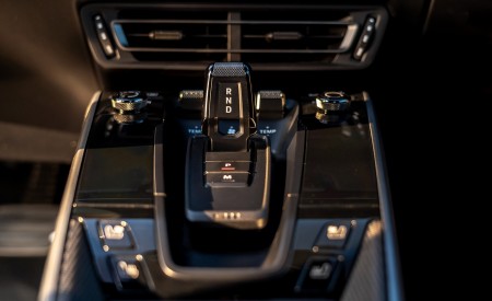 2021 Porsche 911 Turbo S Coupe (Color: Python Green) Central Console Wallpapers 450x275 (57)