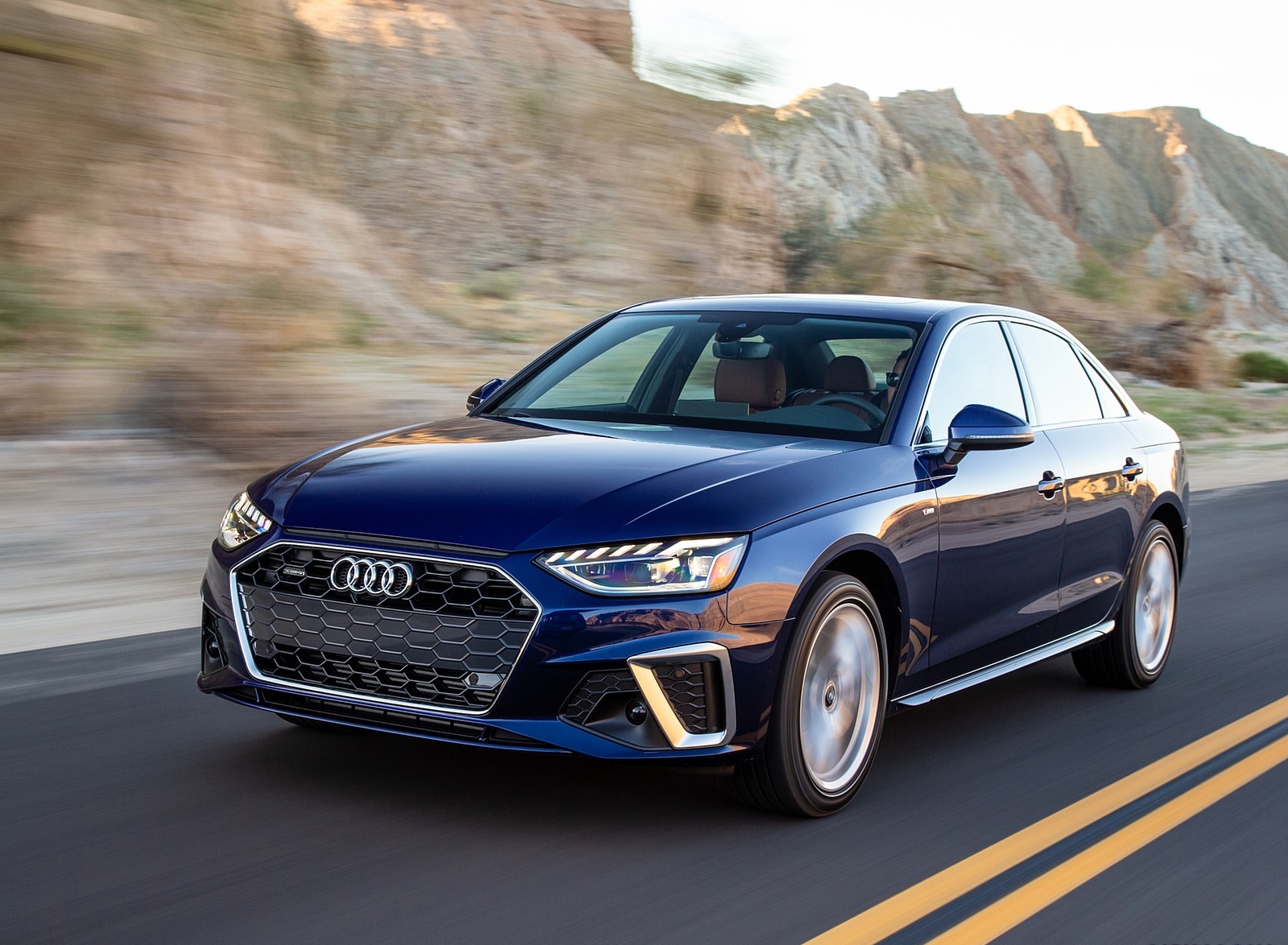 2020 Audi A4 (US-Spec) Front Three-Quarter Wallpapers (2)