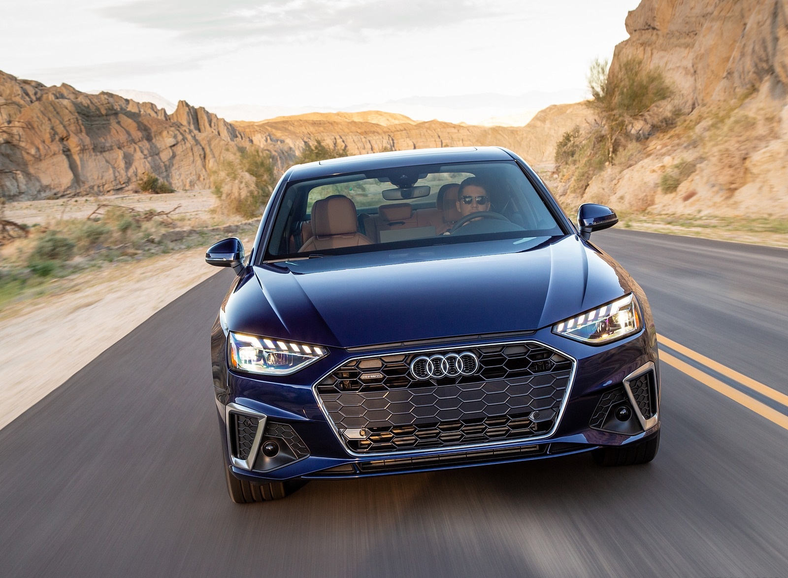 2020 Audi A4 (US-Spec) Front Wallpapers (4)