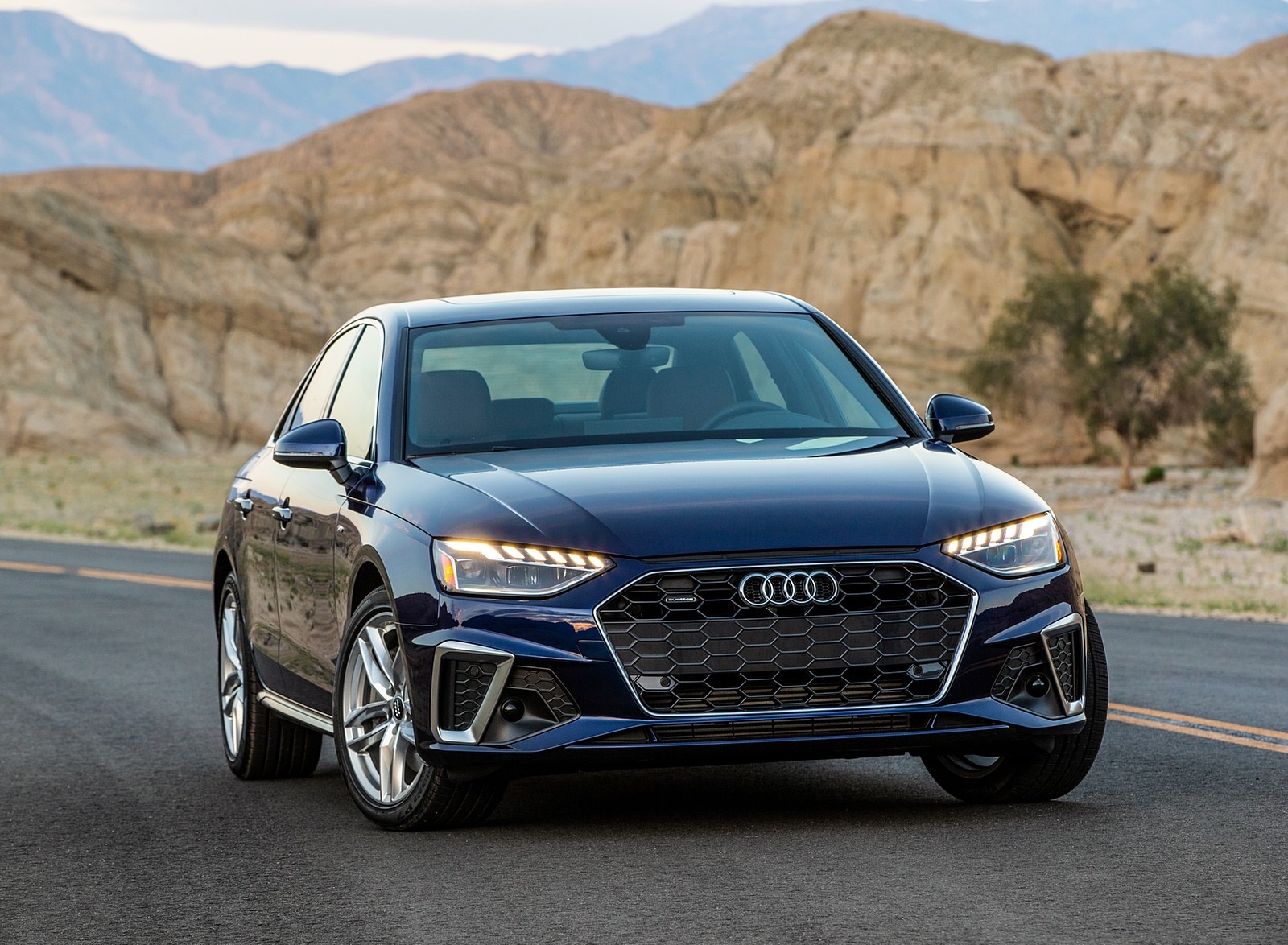 2020 Audi A4 (US-Spec) Front Wallpapers (9)
