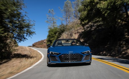 2020 Audi R8 Spyder (US-Spec) Front Wallpapers 450x275 (14)