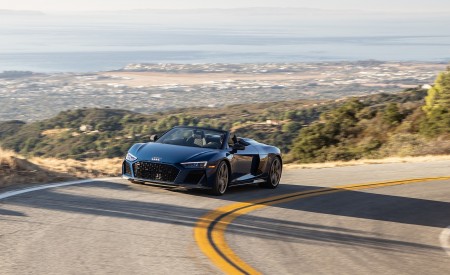 2020 Audi R8 Spyder (US-Spec) Front Wallpapers 450x275 (9)