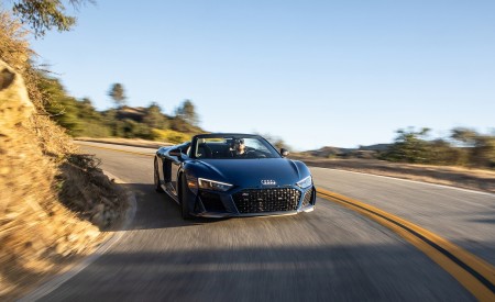 2020 Audi R8 Spyder (US-Spec) Front Wallpapers 450x275 (10)