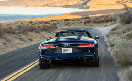 2020 Audi R8 Spyder (US-Spec) Rear Wallpapers 450x275 (17)