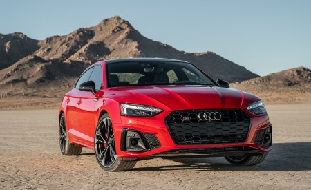 2020 Audi S5 Sportback (US-Spec) Front Three-Quarter Wallpapers 450x275 (16)