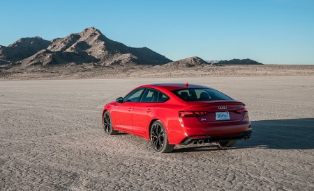 2020 Audi S5 Sportback (US-Spec) Rear Three-Quarter Wallpapers 450x275 (19)