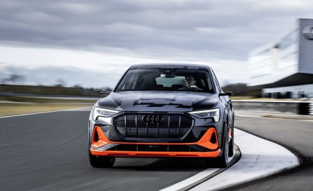 2020 Audi e-tron S Sportback Concept Front Three-Quarter Wallpapers 450x275 (32)