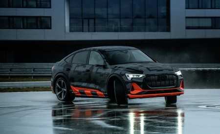 2020 Audi e-tron S Sportback Concept Front Three-Quarter Wallpapers 450x275 (21)