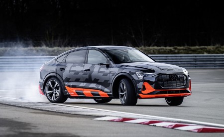 2020 Audi e-tron S Sportback Concept Front Three-Quarter Wallpapers  450x275 (16)