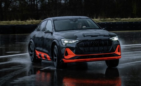 2020 Audi e-tron S Sportback Concept Front Three-Quarter Wallpapers 450x275 (22)