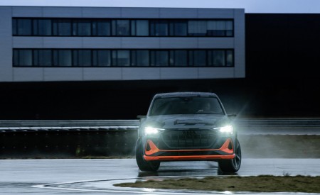 2020 Audi e-tron S Sportback Concept Front Wallpapers 450x275 (25)