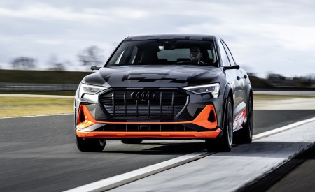 2020 Audi e-tron S Sportback Concept Front Wallpapers 450x275 (9)