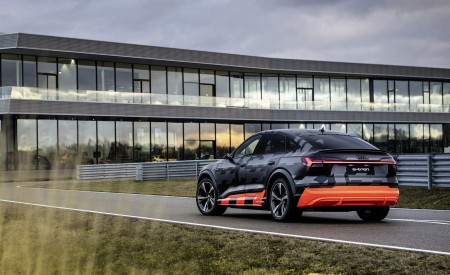2020 Audi e-tron S Sportback Concept Rear Three-Quarter Wallpapers 450x275 (39)