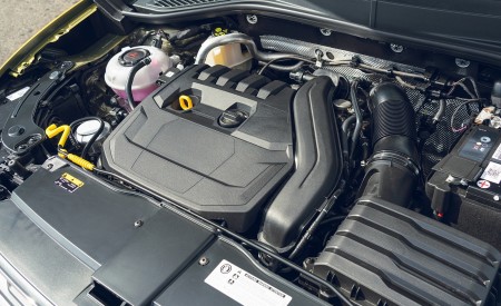 2020 Volkswagen T-Roc R-Line Cabriolet (UK-Spec) Engine Wallpapers 450x275 (98)