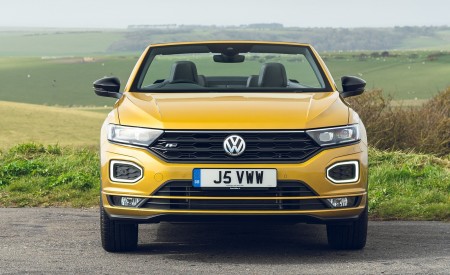 2020 Volkswagen T-Roc R-Line Cabriolet (UK-Spec) Front Wallpapers 450x275 (55)