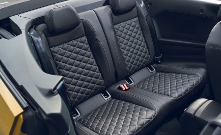 2020 Volkswagen T-Roc R-Line Cabriolet (UK-Spec) Interior Rear Seats Wallpapers 450x275 (124)